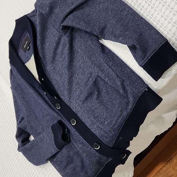 Sweater - Picture 8 of 8